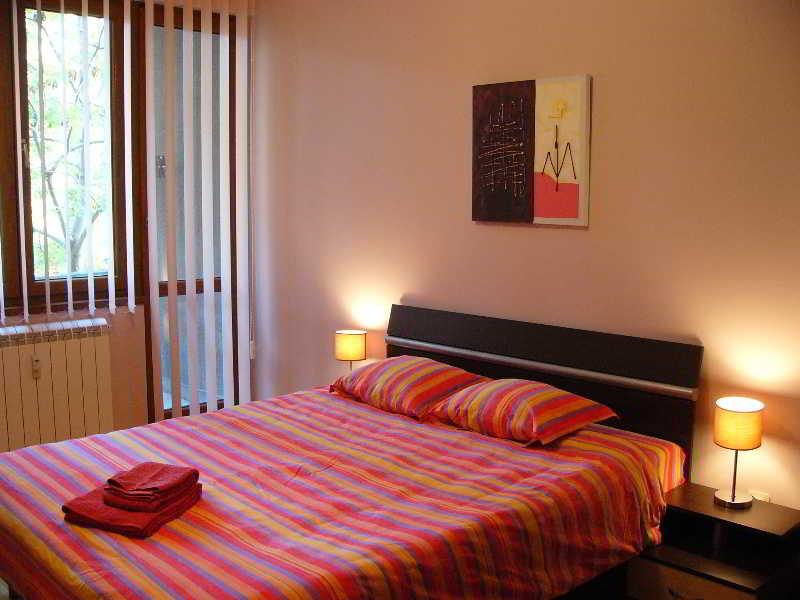 Vip Apartments Sofia Luaran gambar